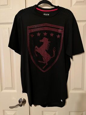 Makobi Tee with Red Stud Horse Shield